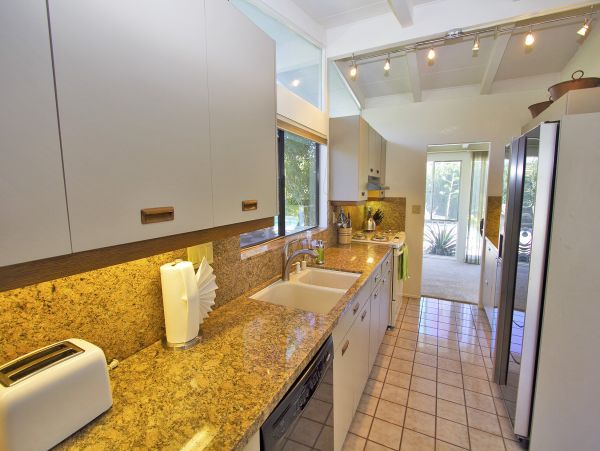 Palm Desert Home 984000