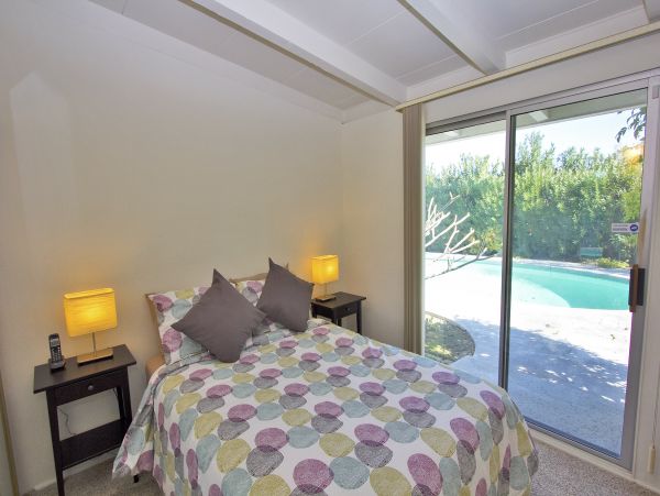 Palm Desert Home 984000