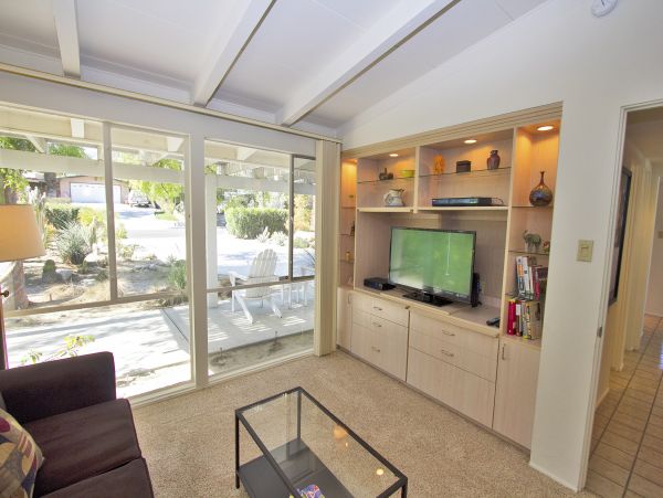 Palm Desert Home 984000