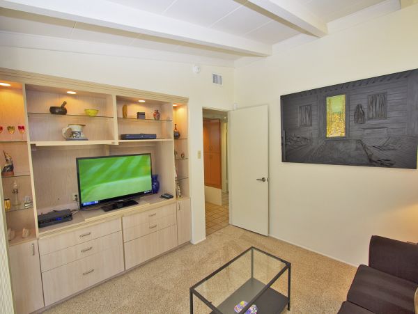 Palm Desert Home 984000