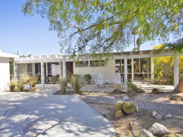 Palm Desert Home 984000