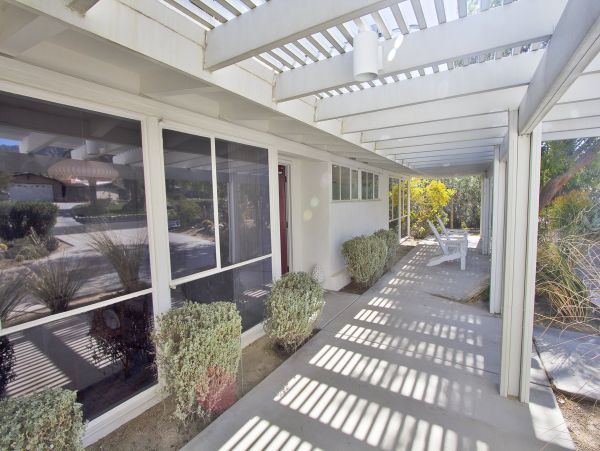 Palm Desert Home 984000