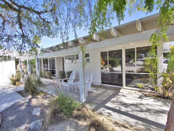 Palm Desert Home 984000
