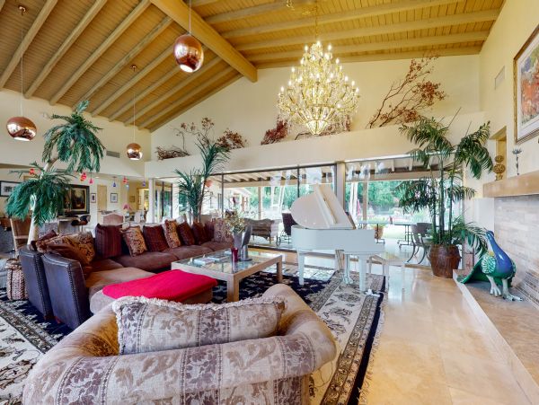 Luxury 8 Bedroom Estate with Pool & Spa in Rancho Mirage
