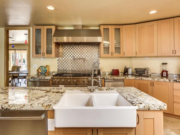 Luxury 8 Bedroom Estate with Pool & Spa in Rancho Mirage