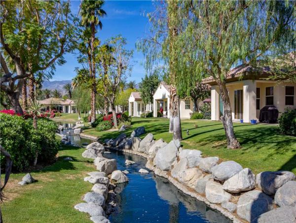 Palm Desert Home 984006