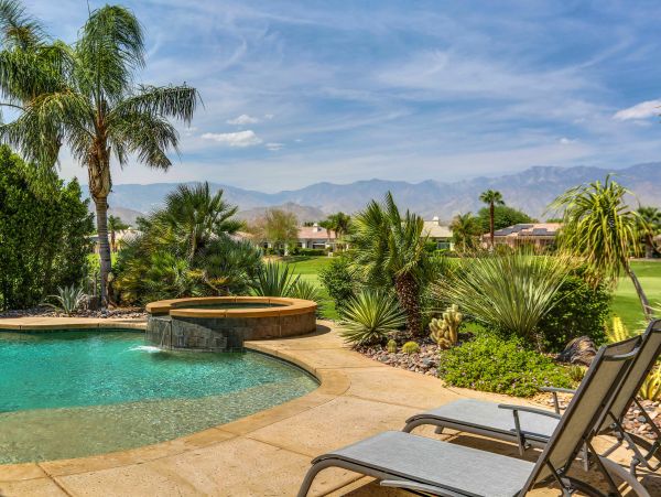Palm Desert Home 984011