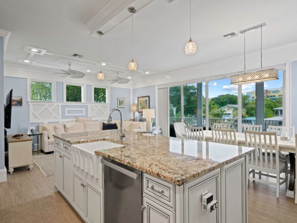 Short Walk to Beach Fort Myers Vacation Home Private Pool