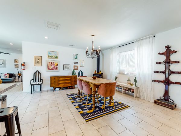 Palm Springs Home 984021