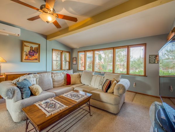Palm Springs Home 984024