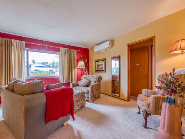 Palm Springs Home 984024