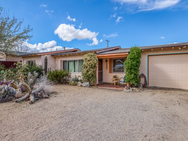 Palm Springs Home 984024