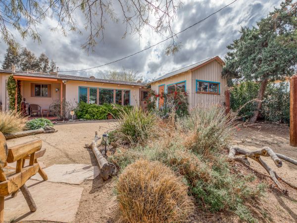 Palm Springs Home 984024
