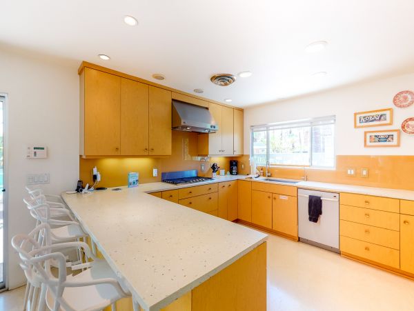 Palm Springs Home 984028
