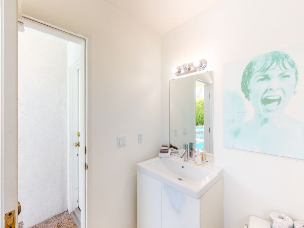 Palm Springs Home 984028