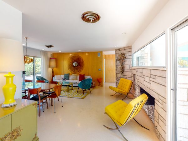 Palm Springs Home 984028