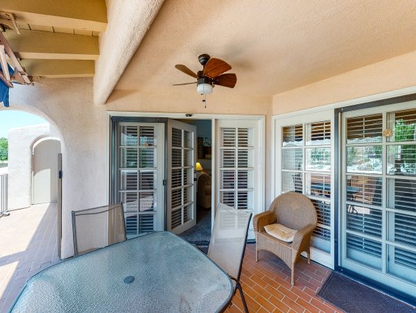 Palm Springs Home 984030