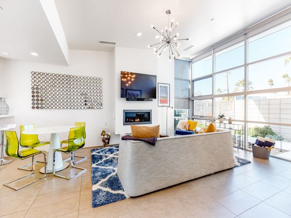 Palm Springs Home 984031