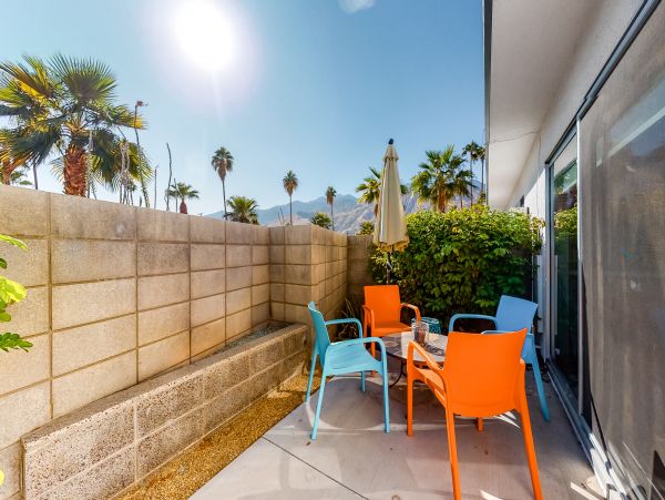 Palm Springs Home 984031