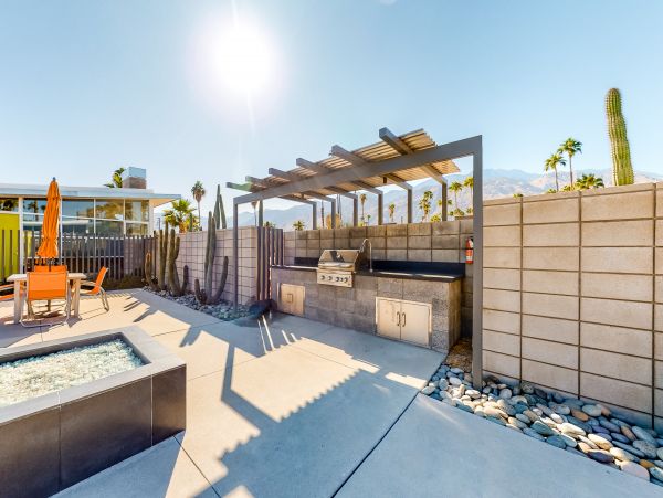 Palm Springs Home 984031