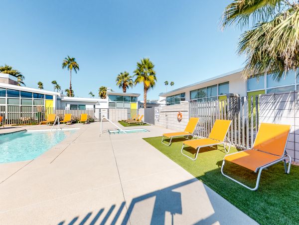Palm Springs Home 984031