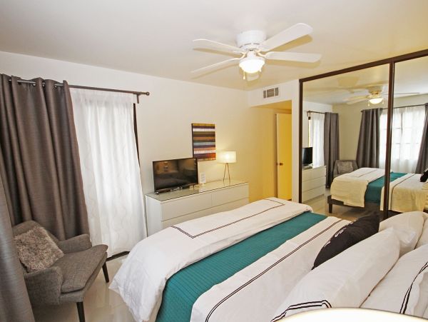 Palm Springs Home 984032