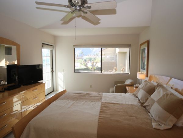 Palm Springs Home 984033