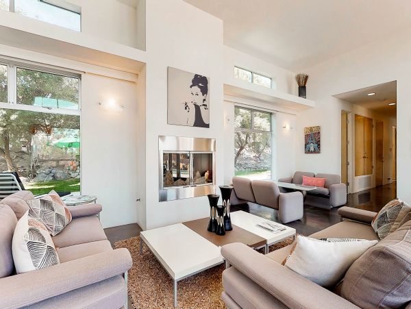 Palm Springs Home 984034