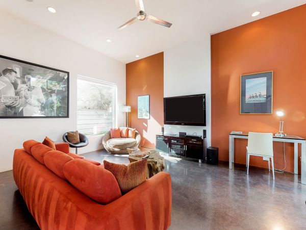 Palm Springs Home 984034