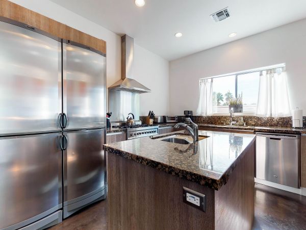 Palm Springs Home 984034