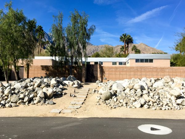 Palm Springs Home 984034