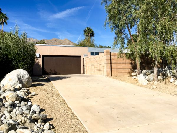 Palm Springs Home 984034