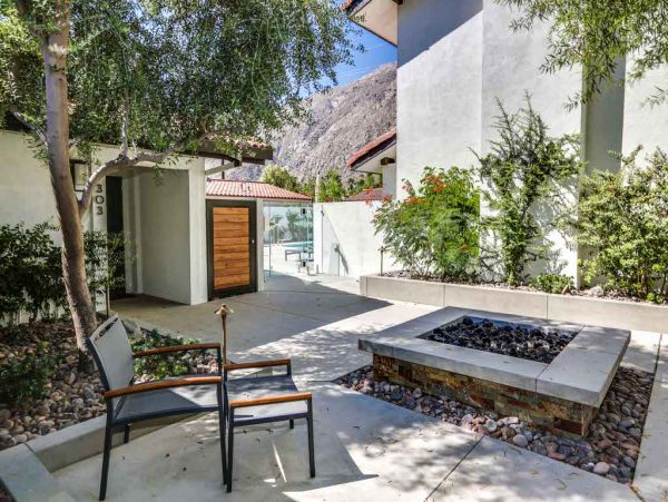 Palm Springs Home 984035