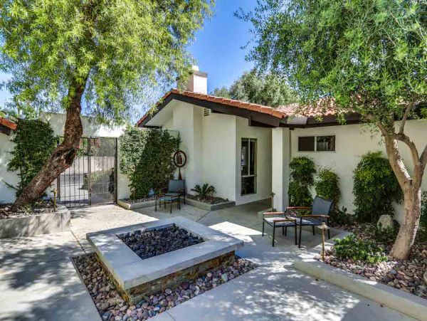 Palm Springs Home 984035