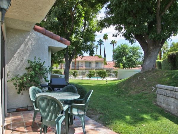 Palm Springs Home 984037