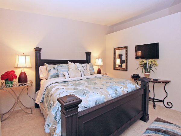 Palm Springs Home 984037