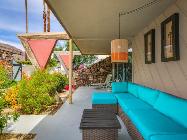 Palm Springs Home 984038