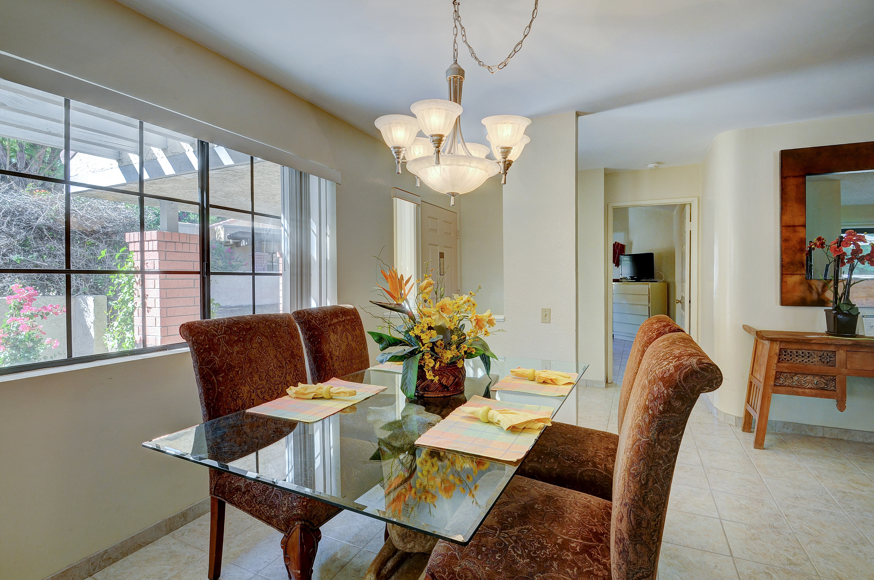 Palm Springs Home 984039