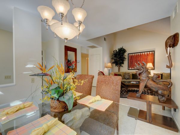 Palm Springs Home 984039