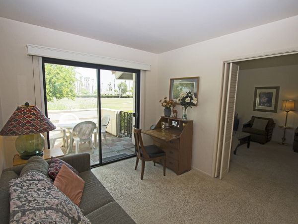 Palm Springs Home 984041