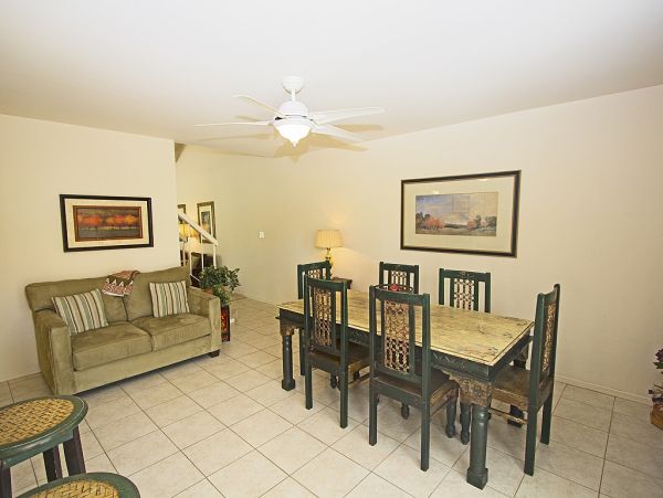 Palm Springs Home 984041