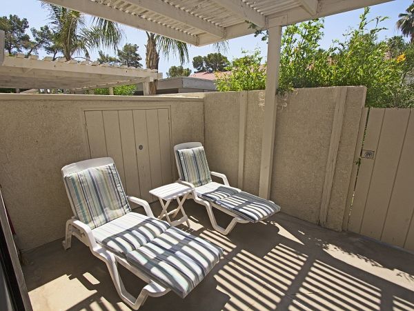 Palm Springs Home 984041