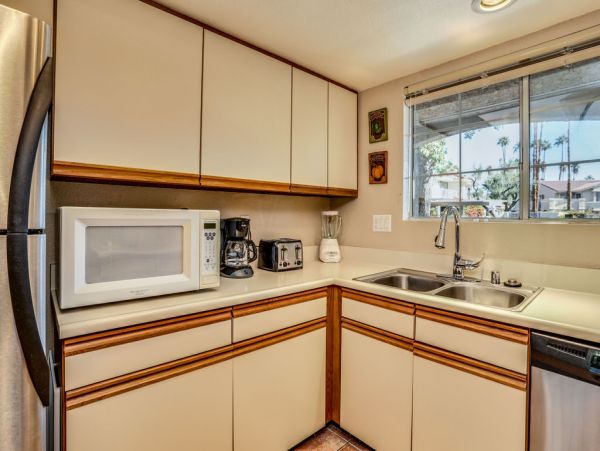Palm Springs Home 984042