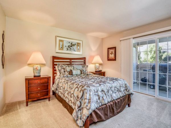 Palm Springs Home 984042