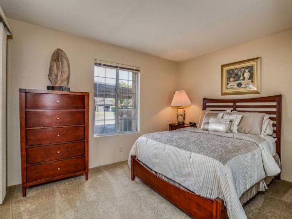 Palm Springs Home 984042