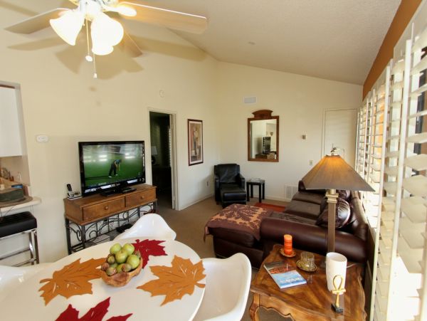 Palm Springs Home 984044