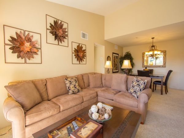 Palm Springs Home 984045