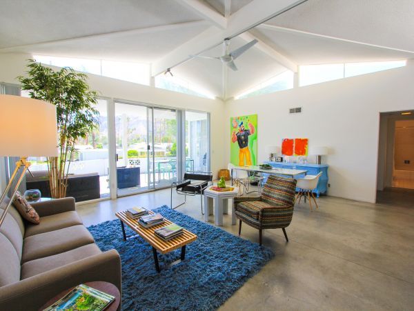 Palm Springs Home 984046