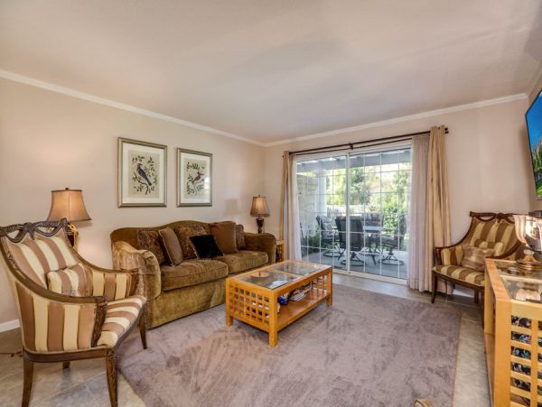 Palm Springs Home 984047