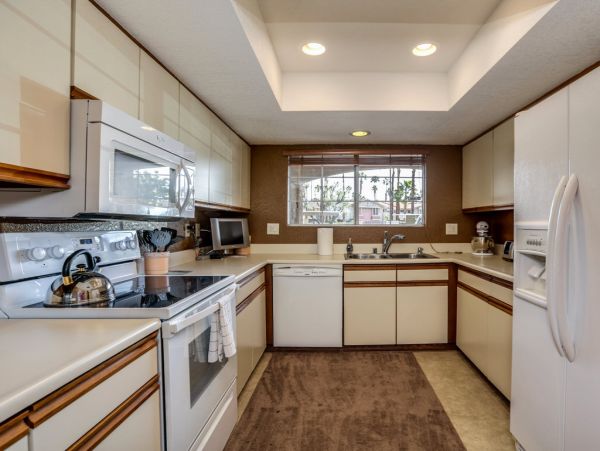Palm Springs Home 984047